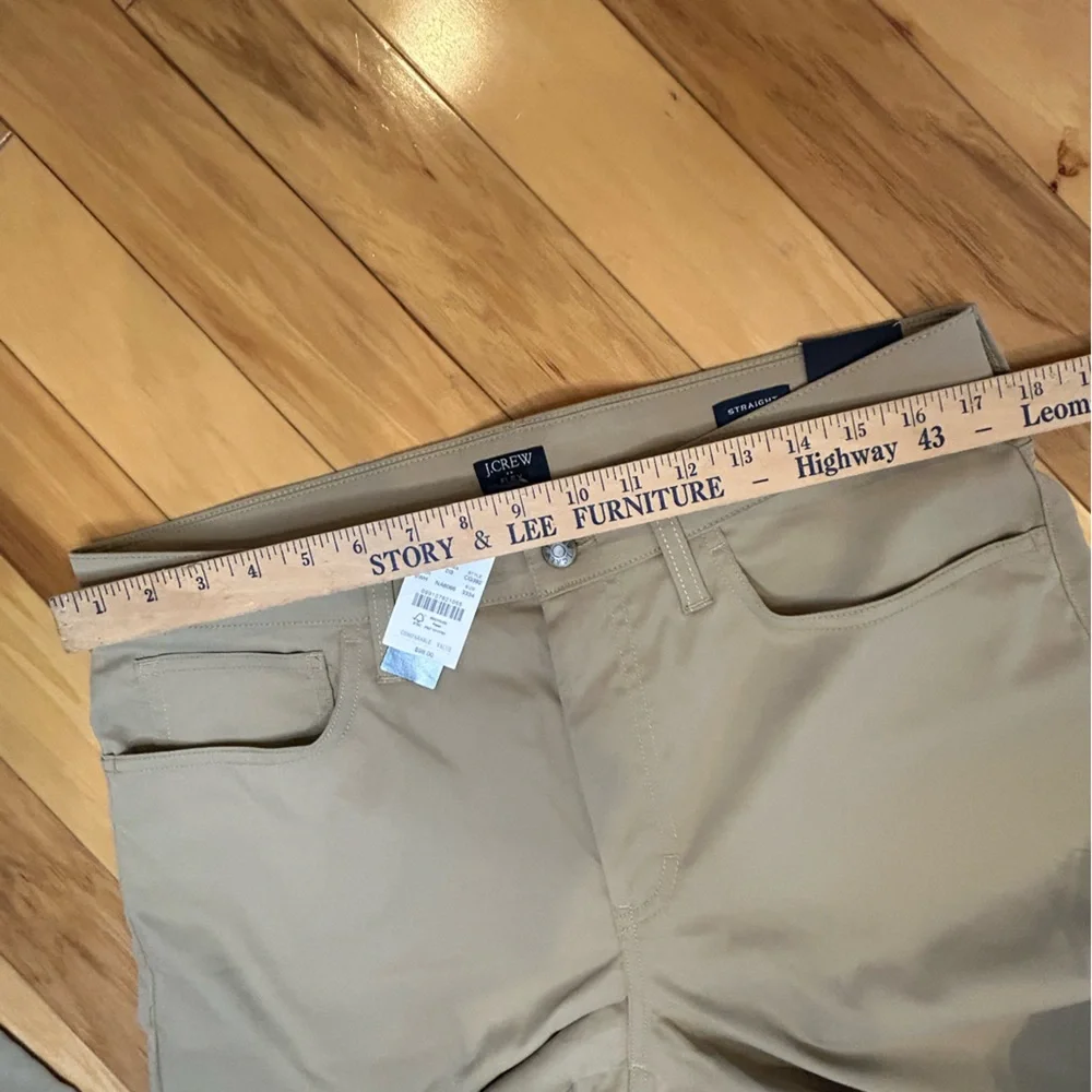 NWT J.Crew Men's Khaki Five-Pocket Tech Straight Flex Pants Chinos